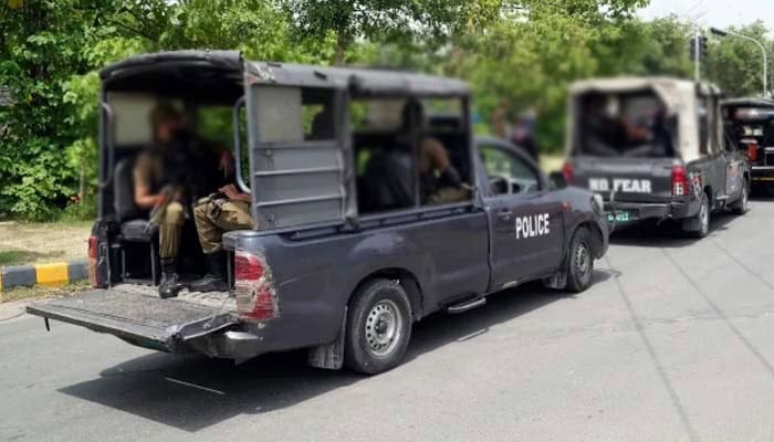 Policemen Impersonating Ccd Officials Booked For Kidnapping Extortion In Lahore