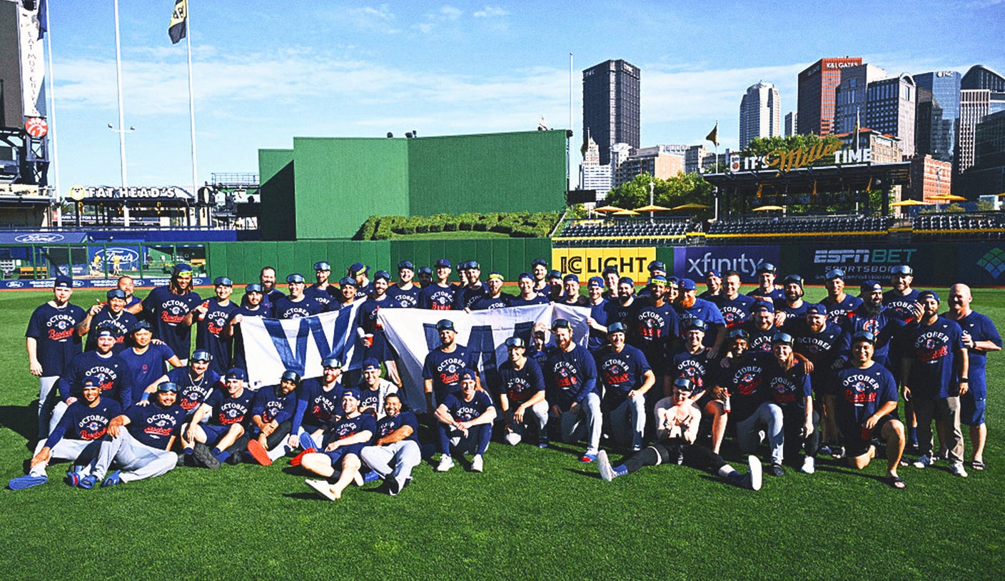 Cubs Clinch 1st Playoff Berth Since 2020 With Win Against Pirates
