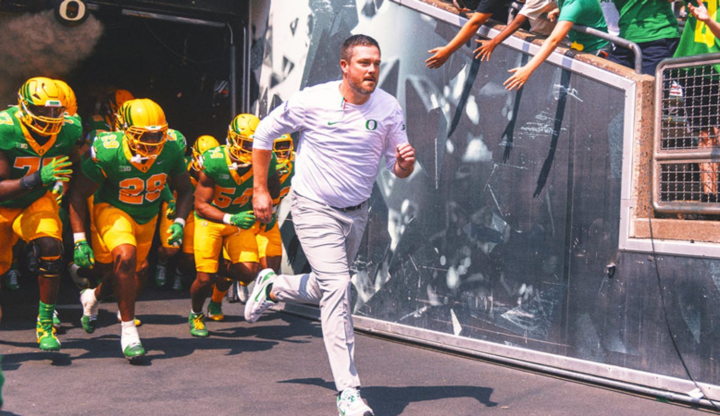 Oregon's Dan Lanning on Oklahoma State's Mike Gundy NIL Dig: 'We Spend to Win'