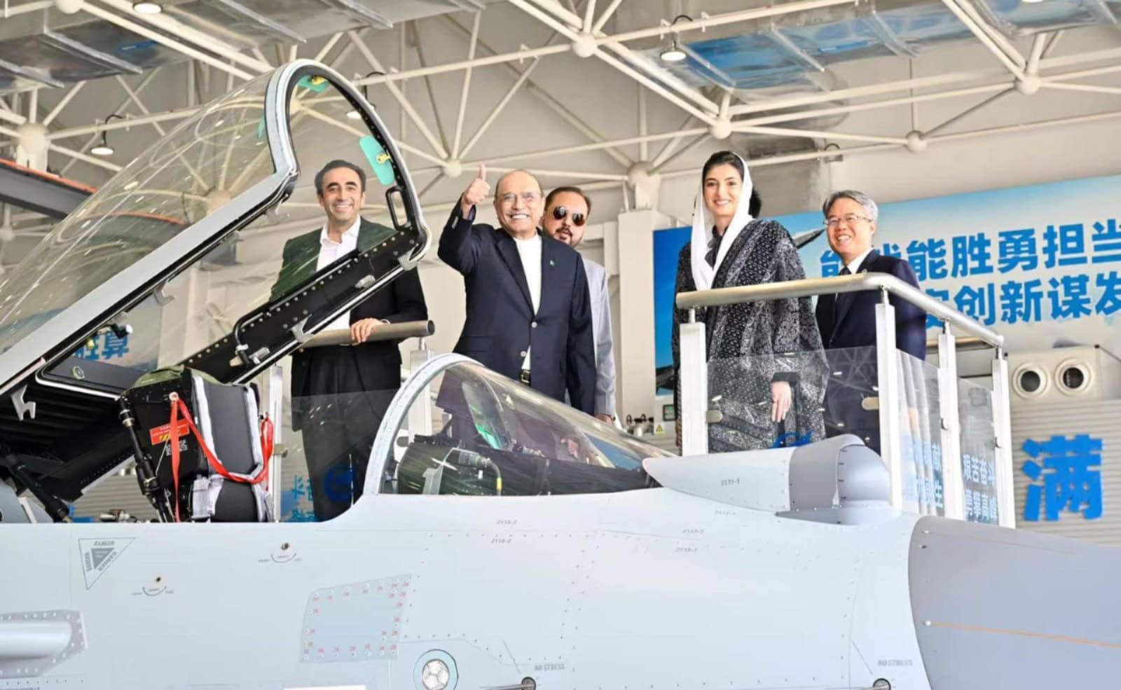 President Zardari Becomes First Foreign Leader To Visit Chinas Avic Fighter Jet Facility