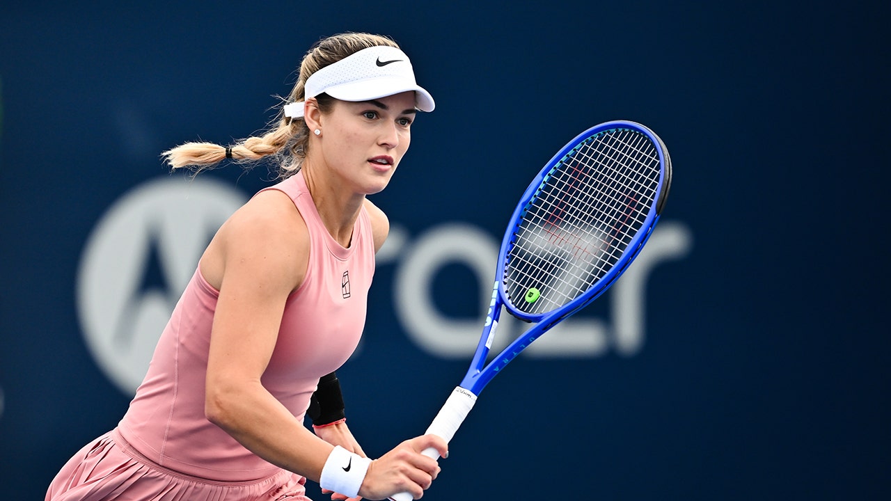 Russian tennis star Anna Kalinskaya name drops player who messaged her ’10 times’ for date
