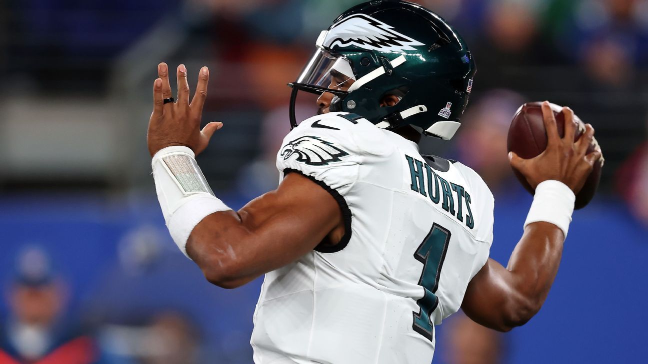 Jalen Hurts’ passing game limitations have fallen short of what the Eagles have needed