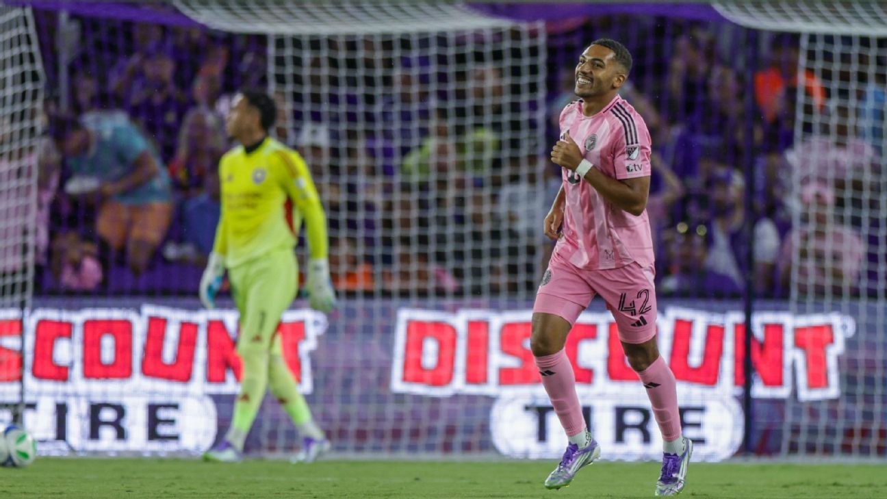 Miami extends Bright deal, DP spot still open