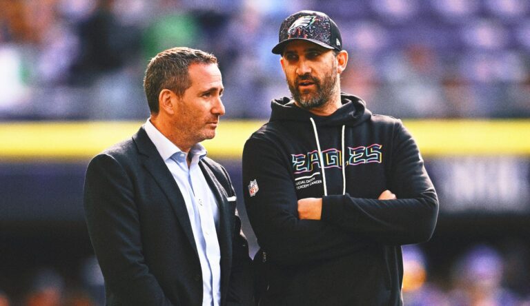 NFL Trade Deadline Buzz: Latest Intel on Selling Teams, Players to Watch