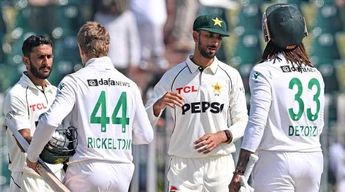 South Africa thump Pakistan to win Pindi Test, level two-match series