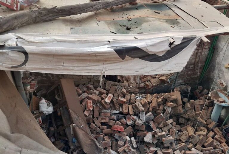 Gas Cylinder Blast Kills 2 Injures Five In Lahores Harbanspura