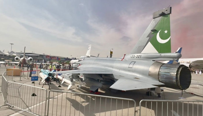 Pakistans Jf 17 Steals Dubai Airshow 2025