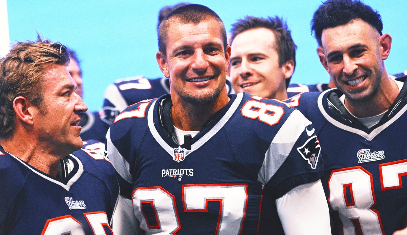 Rob Gronkowski Jokes He'll Return to Patriots if The Signing Bonus is Right