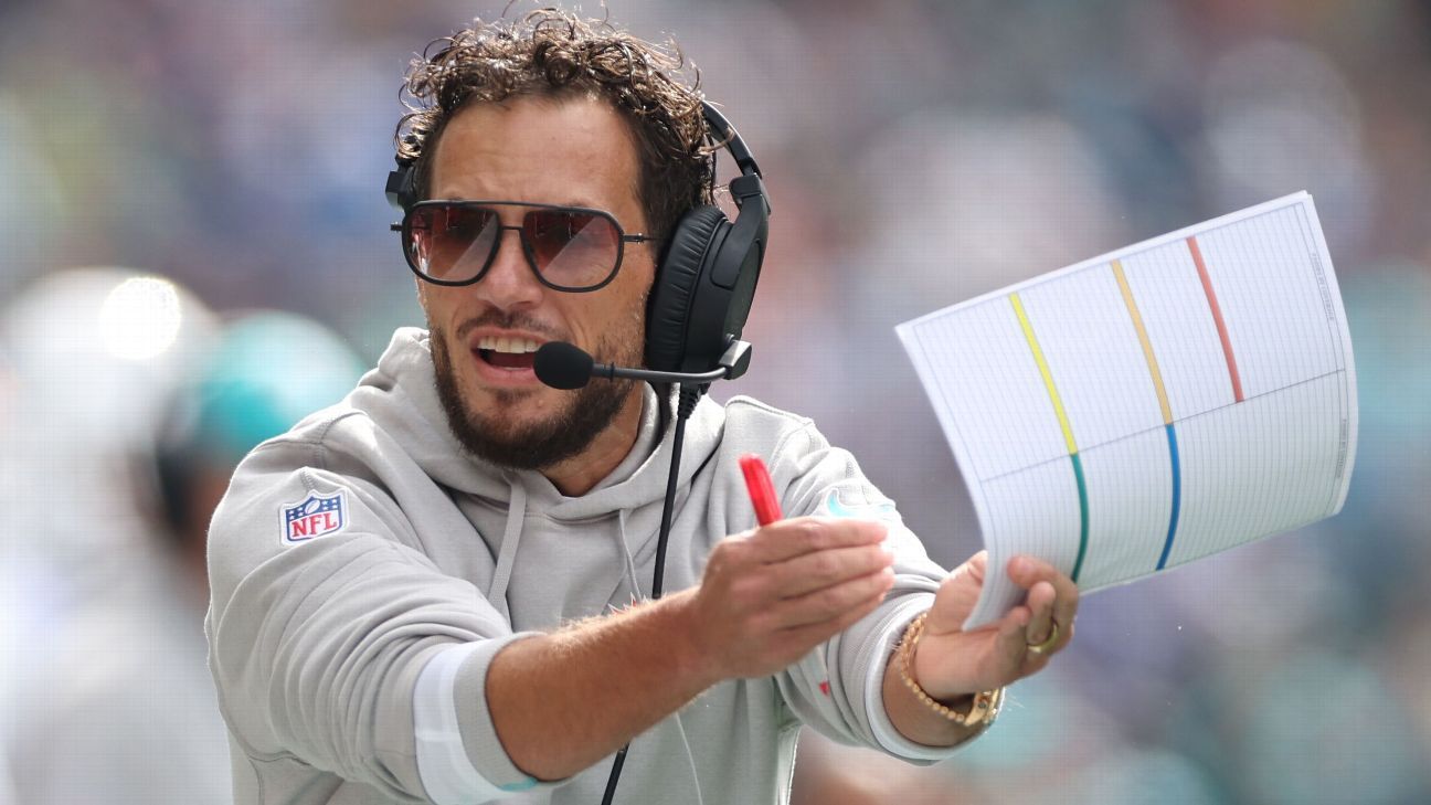 Why is Mike McDaniel still in Miami? Answering key questions about Dolphins’ shakeup