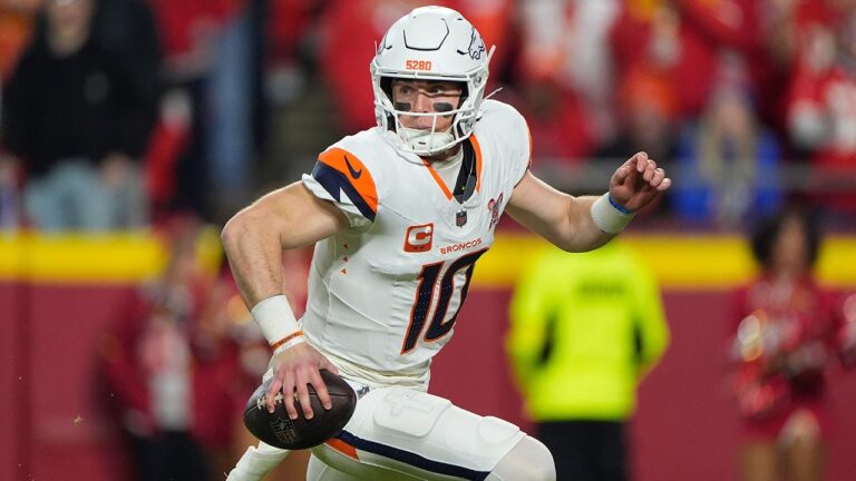 Broncos officially end Chiefs’ reign as AFC West champs as Chargers fall to Texans