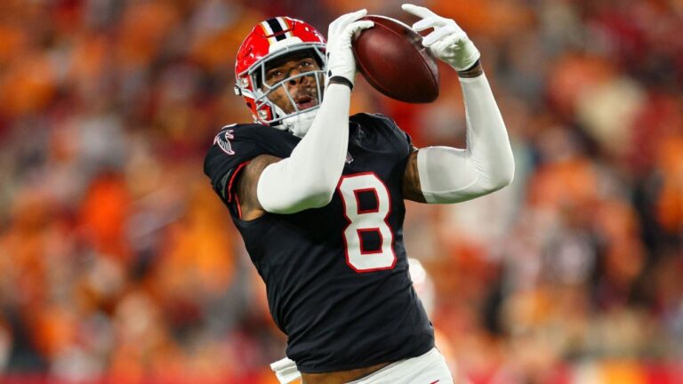 Falcons complete comeback as Bucs drop from first in NFC South