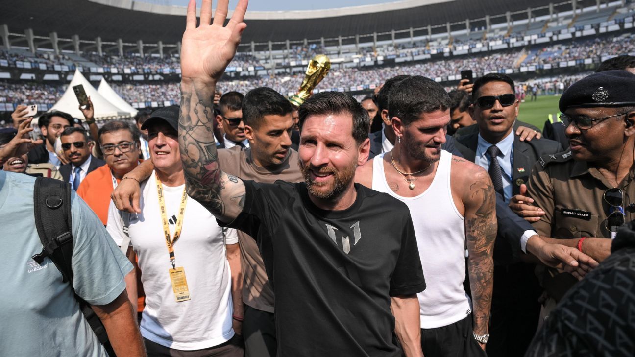 Lionel Messi statue unveiling in India marred by fan unrest