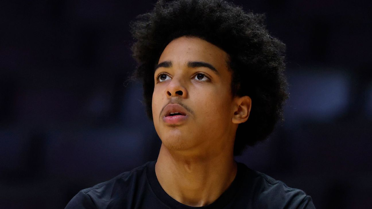 Louisville’s Brown (back) sidelined in loss to Vols