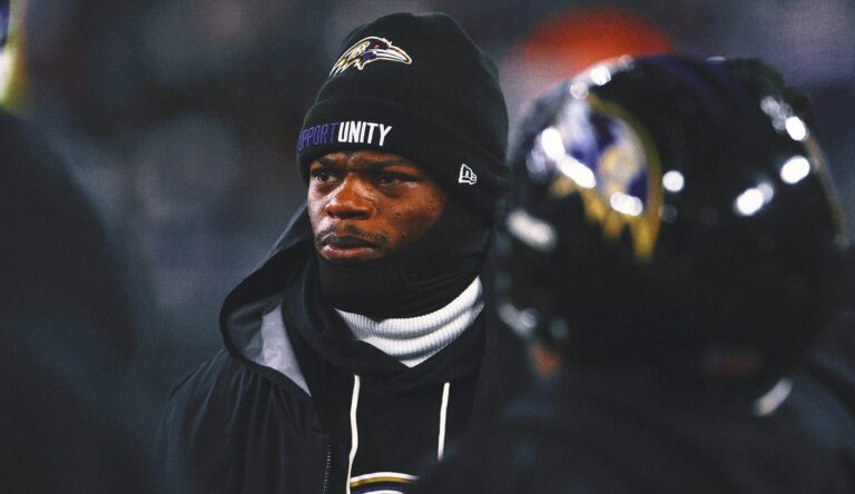 Ravens QB Lamar Jackson Absent From Wednesday's Practice With Back Injury