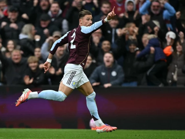 Villa face Chelsea test as Premier League title race heats up | The Express Tribune