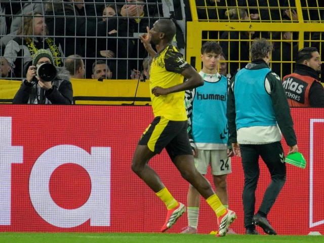 Dortmund outclass Bremen | The Express Tribune