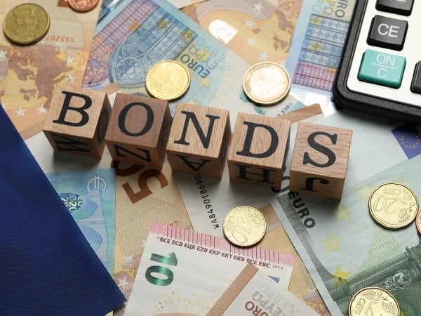 Pakistan To Issue 2 75b In International Bonds Over Next 3 Years