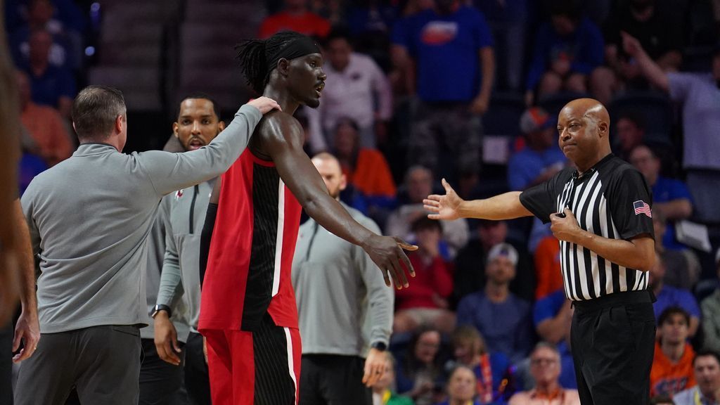 UGA big Cyril tossed for swinging at UF player