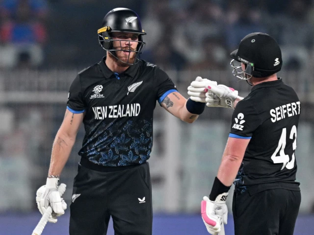 Allen fastest century fires New Zealand into T20 World Cup final with crushing win over S Africa | The Express Tribune