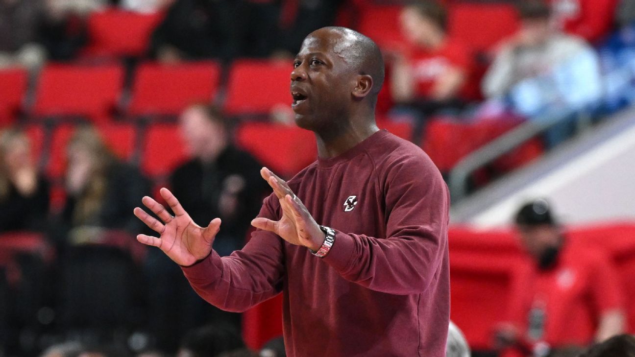 Boston College fires men’s basketball coach Earl Grant