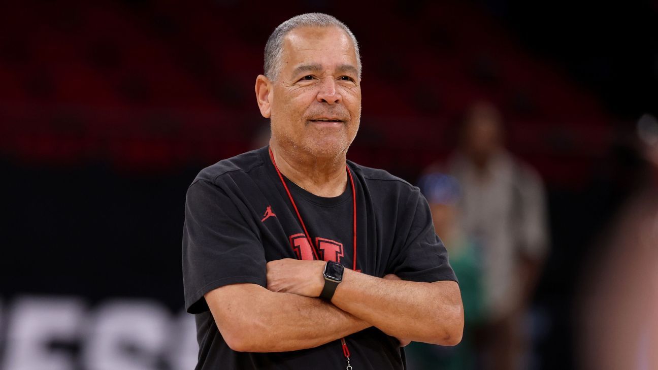 How do Kelvin Sampson’s Astros ties fit into Houston’s packed sports week?
