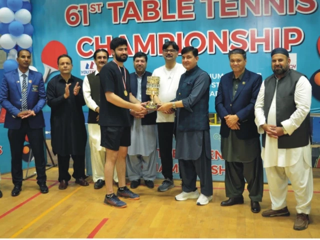 Army’s Shah Khan, Haiqa Hassan clinch singles titles  | The Express Tribune