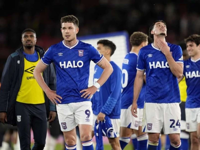 Ipswich left sweating on EPL promotion | The Express Tribune