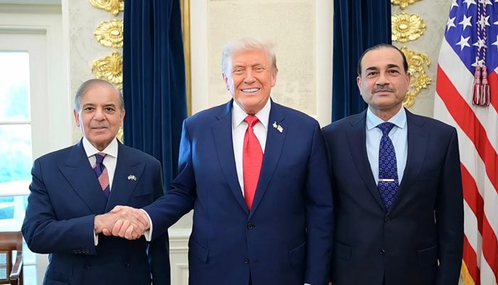 Trump Praises Pakistani Leadership Over Us Iran Talks Held In Islamabad