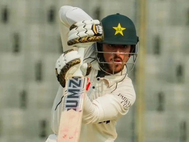 Awais leads Pak fight back against BD  | The Express Tribune