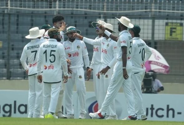 Bangladesh strike back as Pakistan falter on Day 3 of Dhaka Test