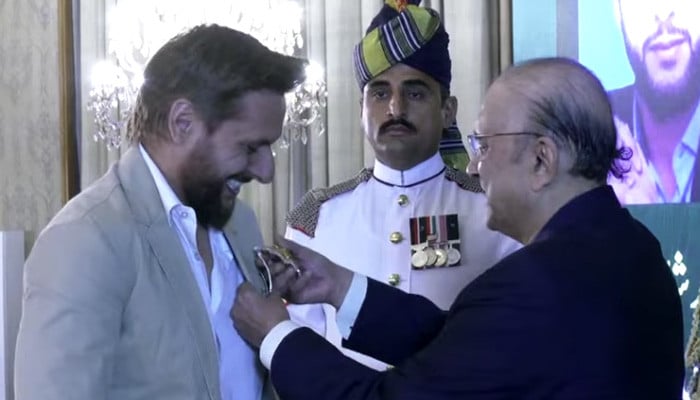 Cricket legend Shahid Afridi conferred Hilal-e-Imtiaz