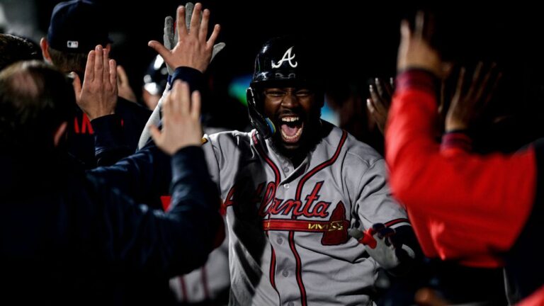 Handing out 2026 April grades to all 30 MLB teams