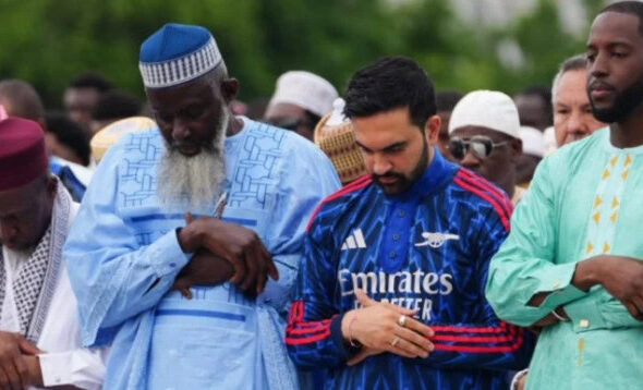 Nyc Mayor Zohran Mamdani Goes Viral For Eid Outfit