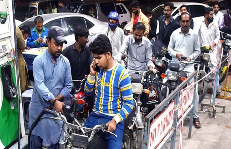 Petrol prices in Pakistan likely to go down amid dip in Global Oil Rates