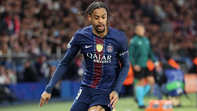 Transfer rumors, news: Liverpool eye PSG’s Barcola to replace Salah