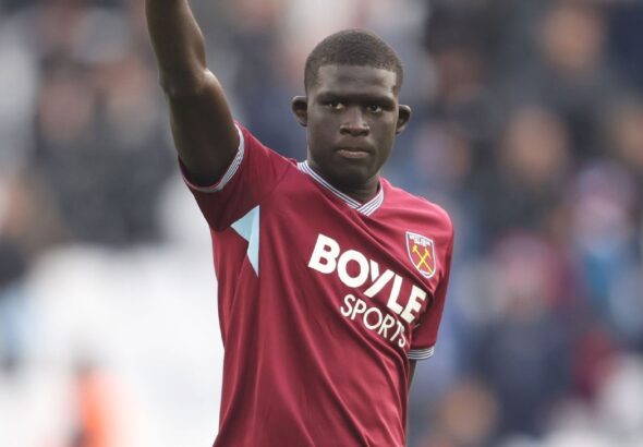 Transfer rumors, news: Man United eye West Ham left back