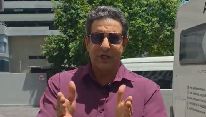 WATCH: Wasim Akram 'settles' Karachi-Lahore food debate 'once and for all'