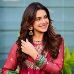 Zara Noor Abbas defends Asma Abbas amid criticism over Eid collection designs