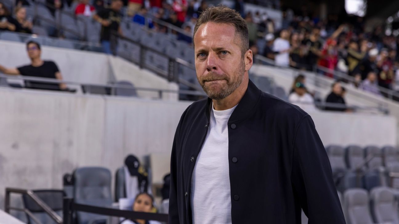 ‘Scandal’: LAFC coach Dos Santos slams MLS schedule amid CCC hunt