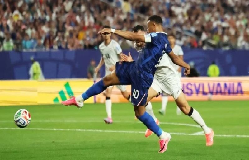 Mbappe double sends France into knockout rounds after lengthy weather delay – SUCH TV