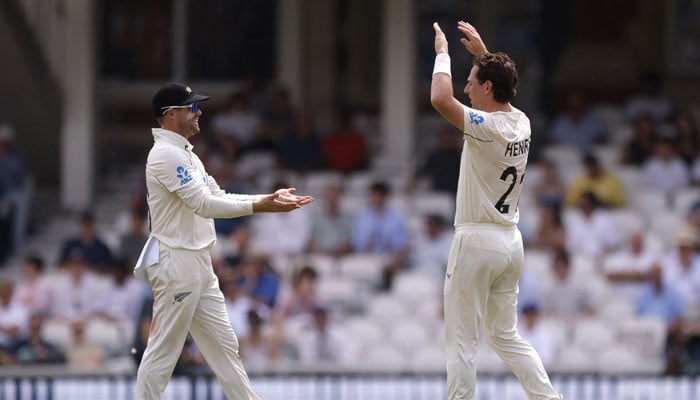 Henry the hero as New Zealand thrash England in second Test