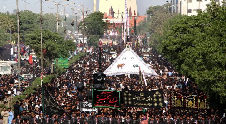 Karachis 9th Muharram Procession Underway From Nishtar Park Amid Heightened Security