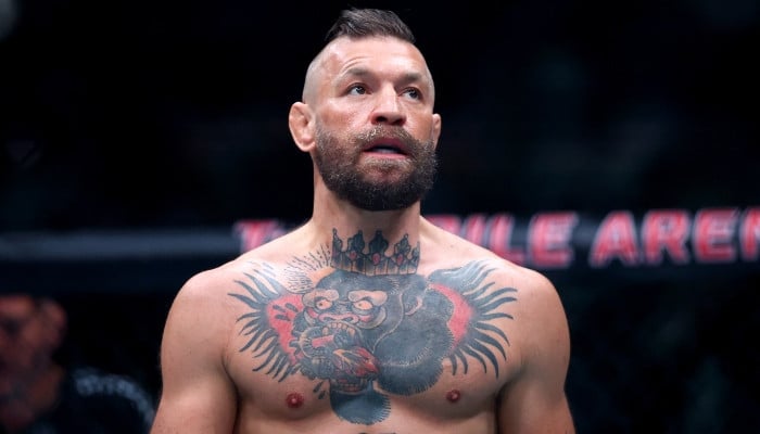 Conor McGregor's long-awaited UFC return ends with another leg injury