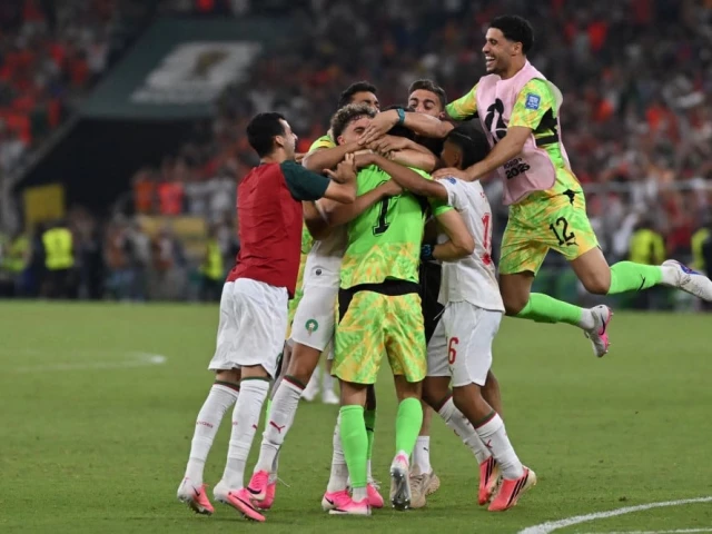 Morocco set up Canada clash in last 16 | The Express Tribune