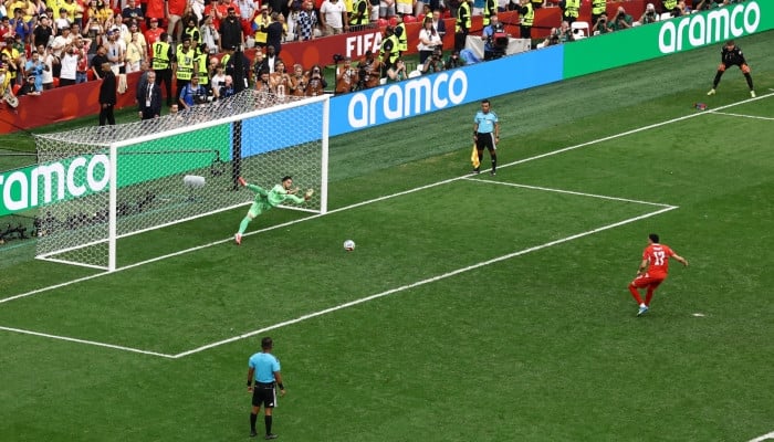 Switzerland reach first World Cup quarter-final since 1954