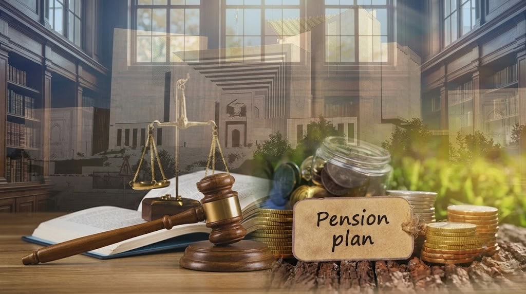 Brothers Sisters Of Deceased Employees Cannot Claim Pension Based On Legal Heir Status Alone Supreme Court