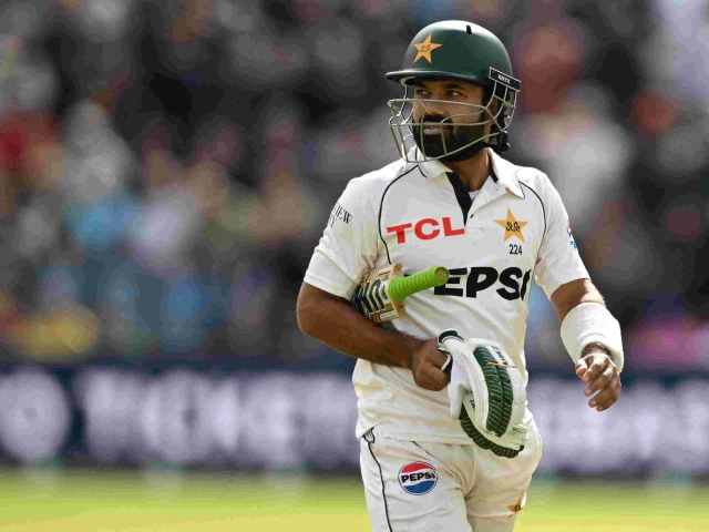 England crush Pakistan at Headingley | The Express Tribune