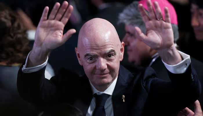 Infantino loses more support as Fifa official says COO dismissal was 'final straw'