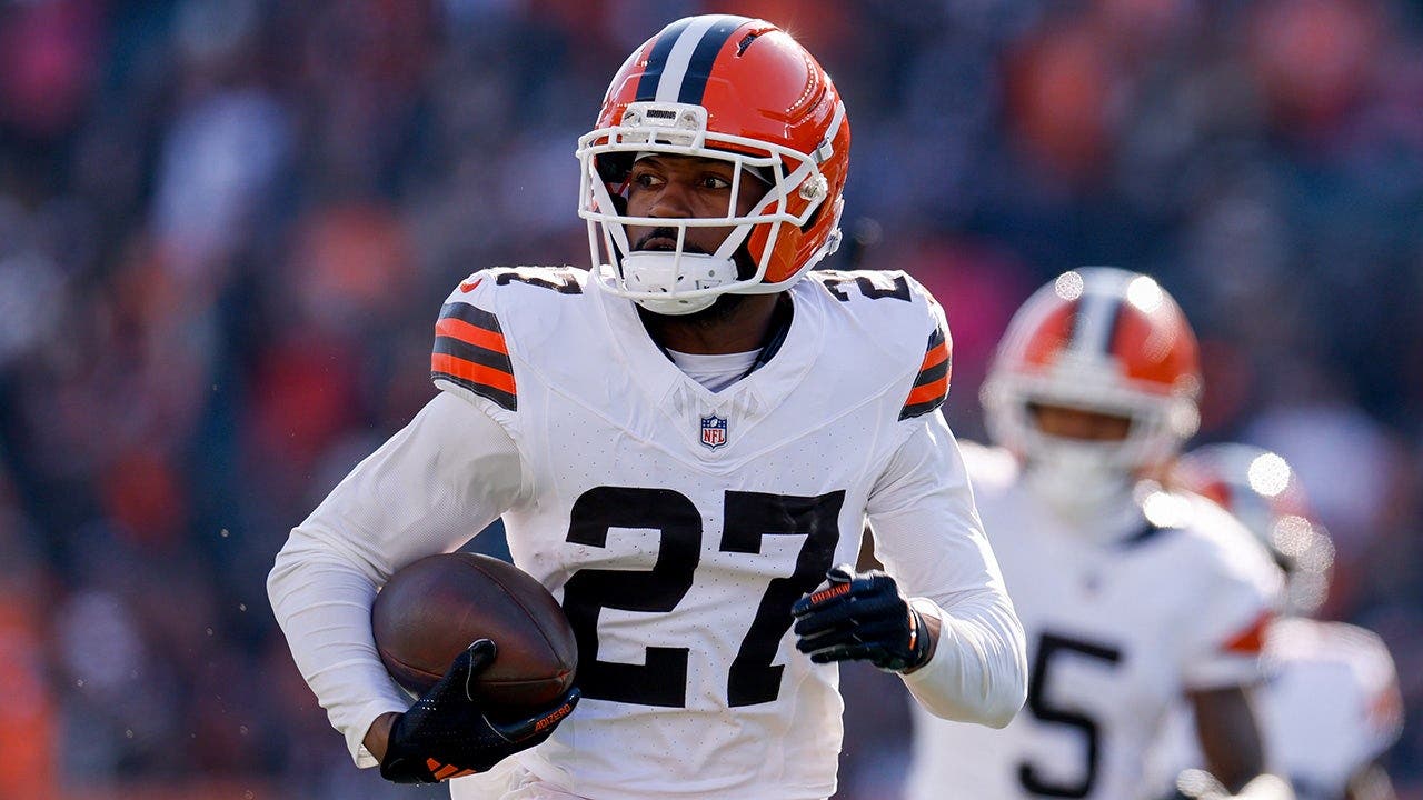 NFL cornerback, 28, retires days after signing with new team