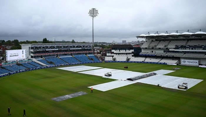Rain delays start of Day 2 in England-Pakistan first Test